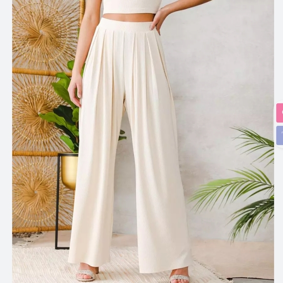 privy Pants - Privy wide leg knit beige pants size S.